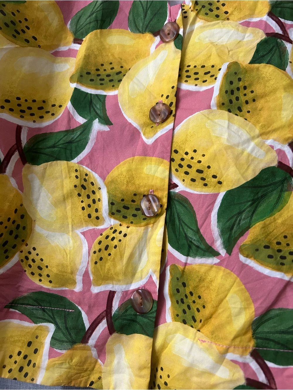 FARM Rio Fresh Lemons Puff Sleeve Button-Front V-Neck Top - Picture 4 of 10